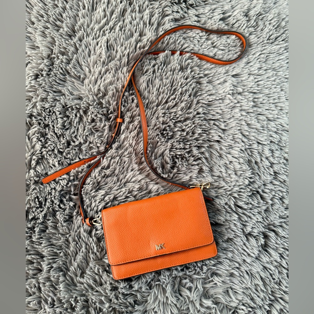 Michael Kors Mott leather phone crossbody bag
